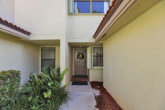 12188 Sag Harbor Ct in Wellington, FL - Building Photo - Building Photo