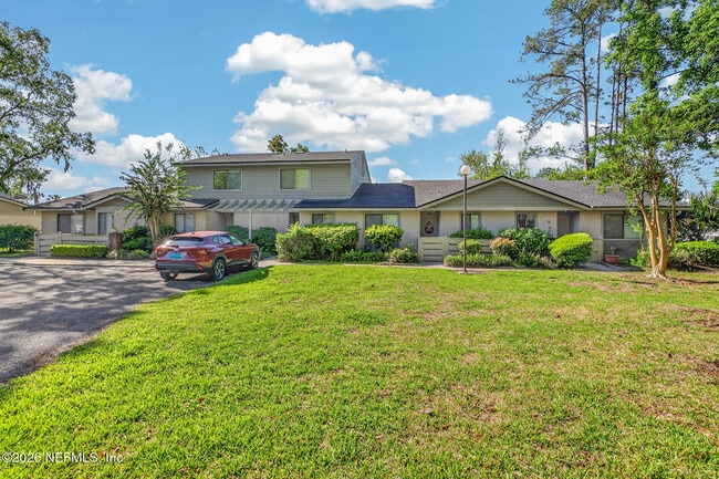 property at 7701 Baymeadows Cir W