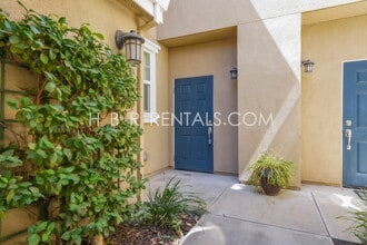27 S Rio Rapido Dr in Mountain House, CA - Building Photo - Building Photo