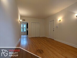4040 N Ashland Ave, Unit 3w in Chicago, IL - Building Photo - Building Photo