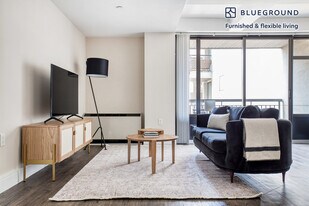 354 E 91st St in New York, NY - Building Photo