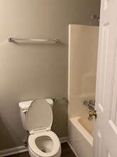 635 Huntington Road in Athens, GA - Foto de edificio - Building Photo