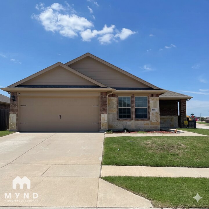 3207 Winding Meadow Trail in Princeton, TX - Building Photo