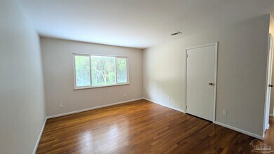 2117 Pullman Cir in Pensacola, FL - Building Photo - Building Photo