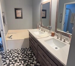 5656 NW 127th Terrace in Coral Springs, FL - Building Photo - Building Photo