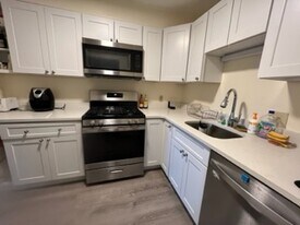 165 Erie St in Cambridge, MA - Building Photo