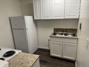 22825 Olivewood Ave in Corning, CA - Building Photo - Building Photo