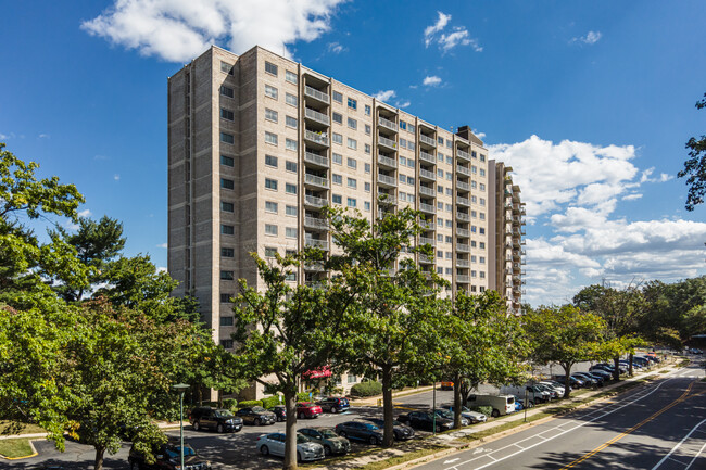 Park Place Condominium in Alexandria, VA - Building Photo - Building Photo