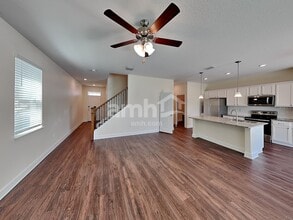 4714 Reisswood Loop in Palmetto, FL - Foto de edificio - Building Photo