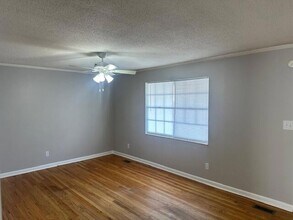 208 SE Dockery Ln in Cleveland, TN - Building Photo - Building Photo