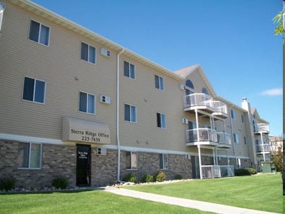 Sierra Ridge Apartment Community in Bismarck, ND - Foto de edificio