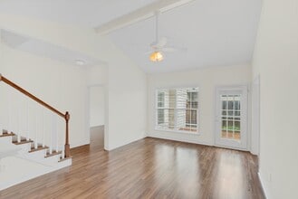 7018 Sunrise Cir in Franklin, TN - Foto de edificio - Building Photo