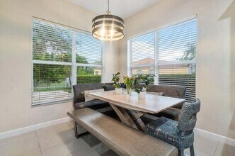 9271 Madewood Ct in Royal Palm Beach, FL - Building Photo - Building Photo