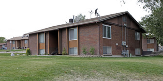 4742 Arlington Park Dr Apartments