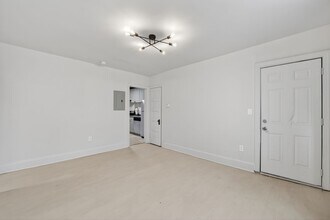 1239 Penn St NE in Washington, DC - Building Photo - Building Photo