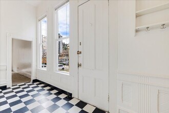 1527 SW Columbia St in Portland, OR - Building Photo - Building Photo