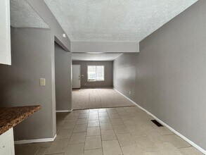 3477 Nutcreek Ct in Columbus, OH - Building Photo - Building Photo