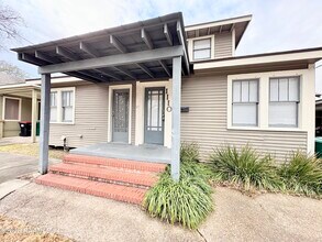 1110 W Congress St in Lafayette, LA - Building Photo - Building Photo