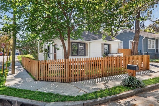 property at 1267 Lyle Pl NW