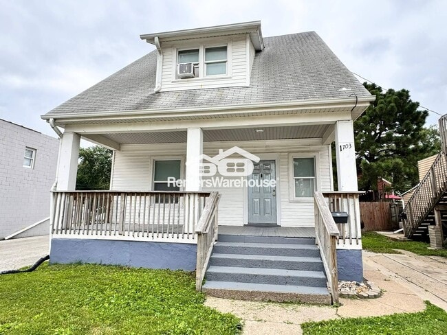 property at 1703 E Grand Ave