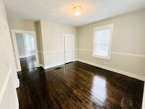 25 Auburn St in Woburn, MA - Building Photo - Building Photo