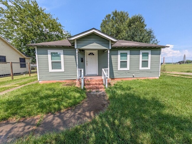 property at 5365 E Parkway Dr