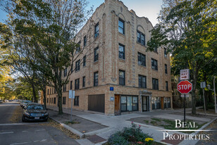 1101-1103 W Wellington Ave Apartments