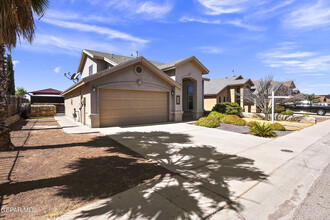 1333 Fito Hernandez St in El Paso, TX - Foto de edificio - Building Photo