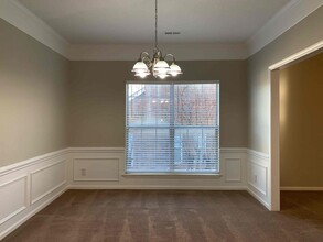 6928 Neuhoff Ln in Charlotte, NC - Building Photo - Building Photo
