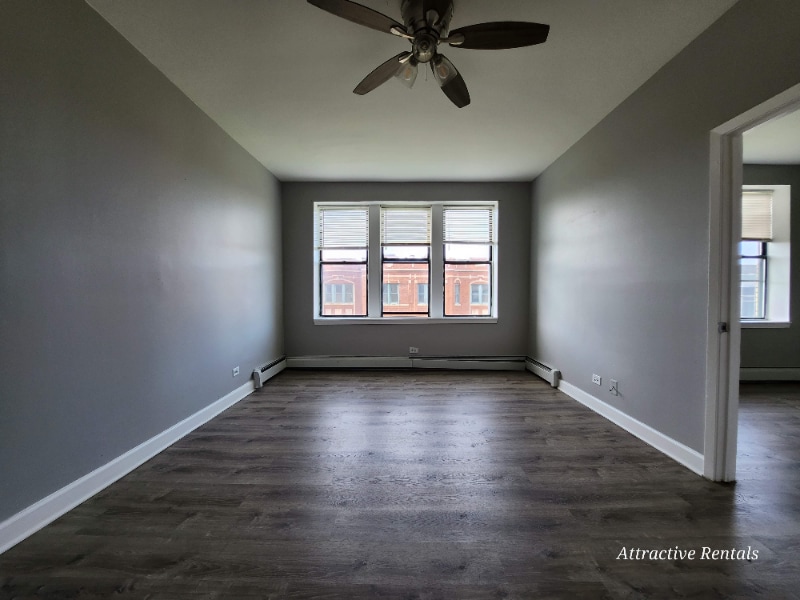 5647 W Washington Blvd in Chicago, IL - Building Photo