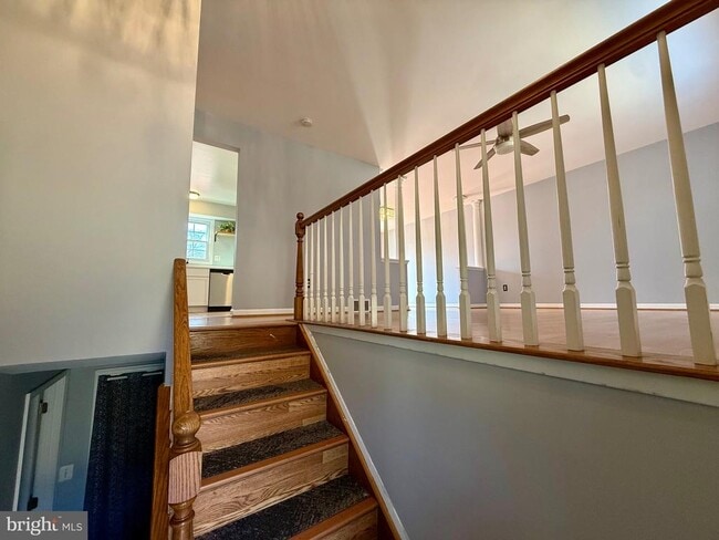 19560 Smith Cir in Ashburn, VA - Building Photo - Building Photo