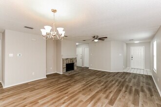 1032 Bannack Dr in Arlington, TX - Building Photo - Building Photo