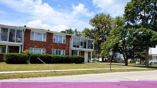 7 Garfield Ave, Unit #3