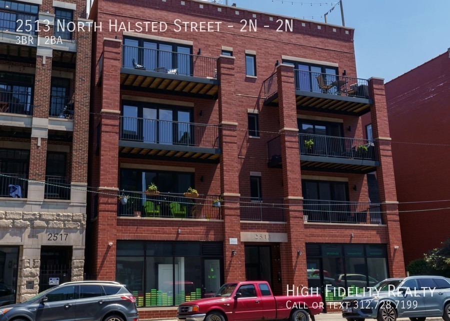 2513 N Halsted St in Chicago, IL - Building Photo