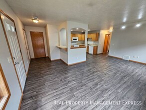 Spacious 3-bedroom, 1-bathroom apartment in Brandon, SD - Building Photo - Building Photo