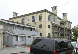 Grande Lake Terrace in Oakland, CA - Foto de edificio - Building Photo