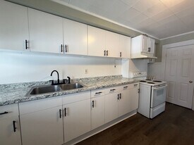 111 Benedict Rd in Pittsfield, MA - Building Photo