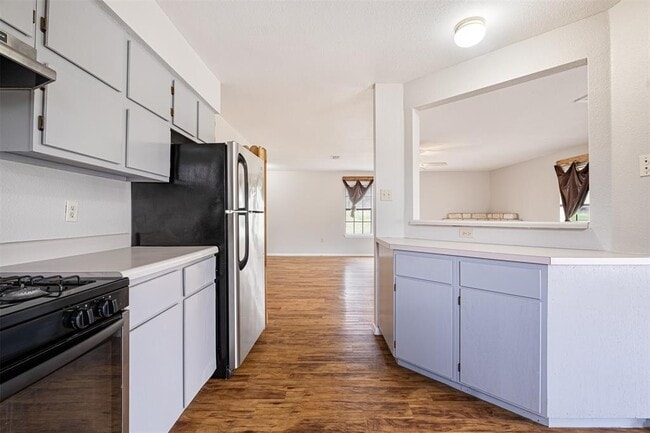 property at 6618 Cherrywood Ln