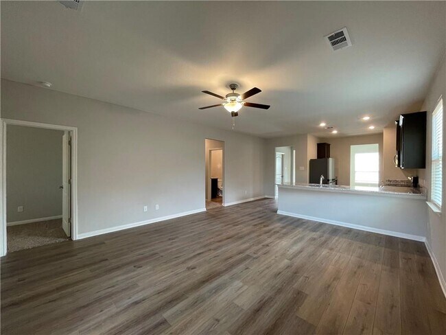 508 Republic Dr in Liberty Hill, TX - Building Photo - Building Photo