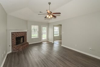 1203 Thames Dr in Southaven, MS - Building Photo - Building Photo