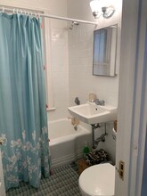 42 Phillips St, Unit A in Boston, MA - Building Photo - Building Photo