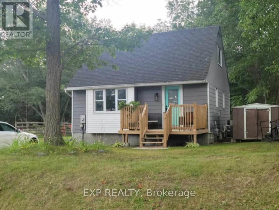 815 Bayview Dr in Ottawa, ON - Building Photo