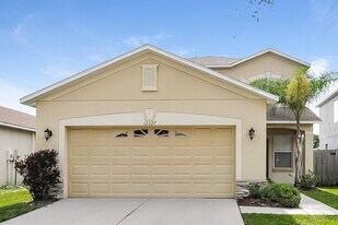 12527 Evington Point Dr in Riverview, FL - Building Photo