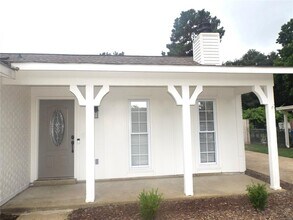 218 Amanda Ln in Prattville, AL - Building Photo - Building Photo