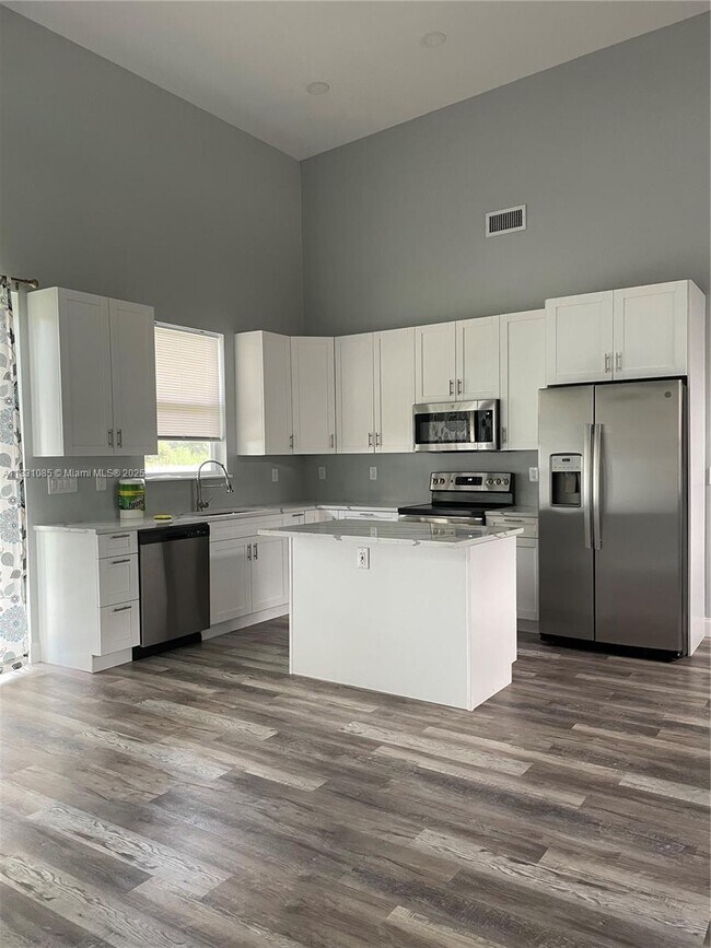 2549 Odessa Rd in Avon Park, FL - Building Photo - Building Photo