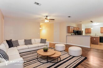 405 Matlock Meadow Dr in Arlington, TX - Building Photo - Building Photo