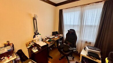 4205 N Linder Ave, Unit 2 in Chicago, IL - Building Photo - Building Photo