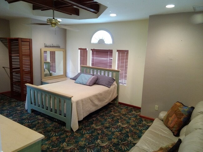 903 Cypress Lake Cir, Unit 1