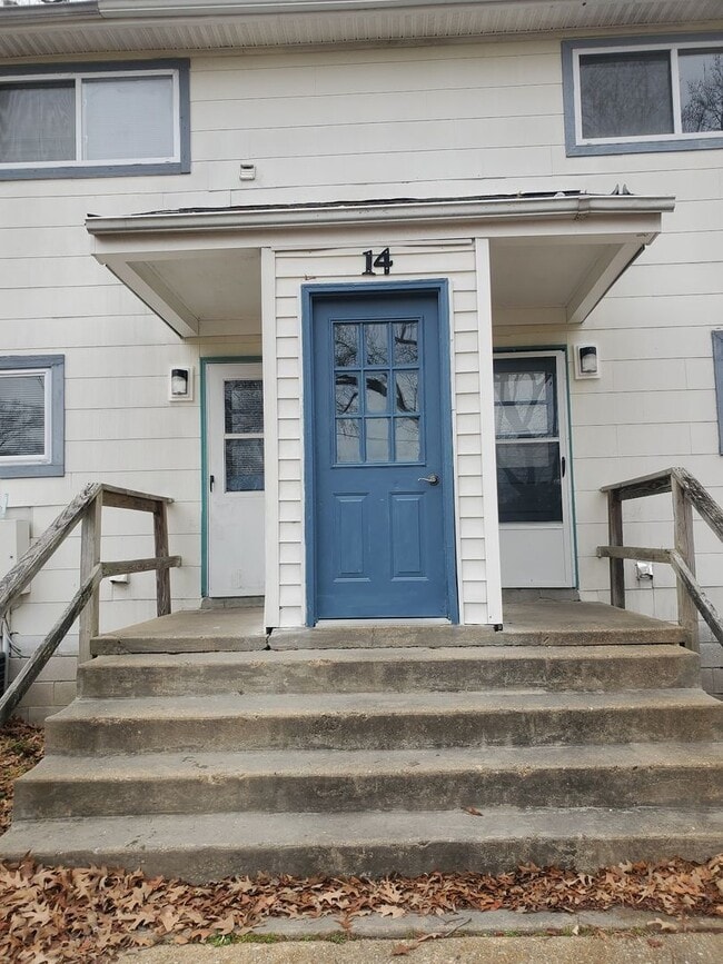 14 Pollux Cir E-Unit -14 Pollux Circle E. -Apt 3 in Portsmouth, VA - Building Photo - Building Photo