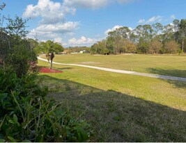 26000 Risen Star Dr in Wesley Chapel, FL - Building Photo